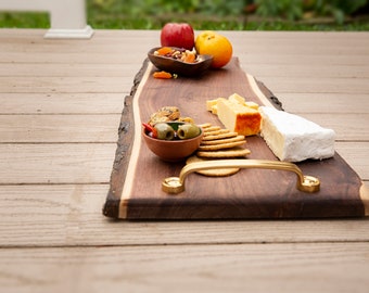 Live edge charcuterie walnut board with natural tree bark/ Personalized (free laser engraving)
