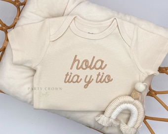 Embroidered Hola Tia y Tio Bodysuit • Hi Tio Bodysuit • Pregnancy Announcement Hi Tia • Spanish Pregnancy Announcement to Aunt and Uncle 744