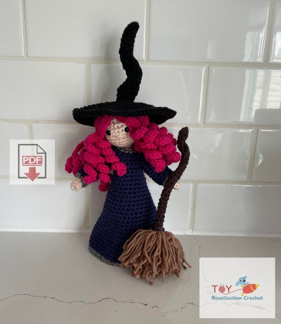 Scary Halloween Witch Crochet Pattern / Beginner / PDF Crochet Pattern in Amigurumi Style / Plush Witch Doll with clothes