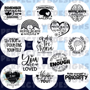 Pu&ograve; includere: Un set di 10 adesivi rotondi con illustrazioni e testo in bianco e nero. Gli adesivi presentano messaggi positivi sulla salute mentale, l'auto-cura e l'amore per se stessi. Alcuni dei testi includono "Ricorda che sei fantastico", "La salute mentale conta", "Smetti di dubitare di te stesso", "Metti fine allo stigma", "Sei amato", "La vita &egrave; dura, ma anche tu", e "Fai di te stesso una priorit&agrave;".