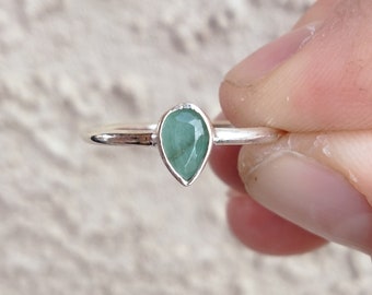 Emerald Ring* .925 Sterling Silver Ring* Gemstone Rings* Stackable Rings* Birthstone Rings* Jewelry* Size 6* Free Shipping* Gifts