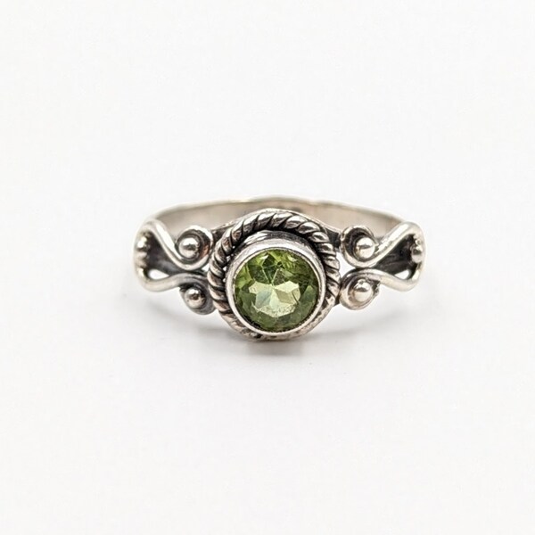 Genuine Peridot Ring* .925 Sterling Silver Ring* Green Gemstone Ring* Boho Ring* Jewelry* Size 5* Free Shipping* Gifts