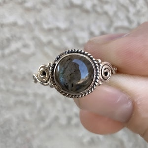 Labradorite Ring* .925 Sterling Silver Ring* Gemstone Ring* Boho Ring* Jewelry* Size 6* Free Shipping* Gifts
