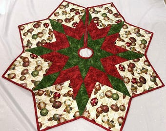 Ornament Themed Quilted Christmas Tree Skirt: 47 1/4" X 47 1/4" Cotton Holiday Decor