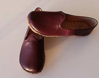 Zapatos yemeníes descalzos hechos a mano / Zapatos anchos de puntera / Zapatos cómodos de cuero genuino / Auténtico Slip-On descalzo / Claret Red Barefoot Yemeni