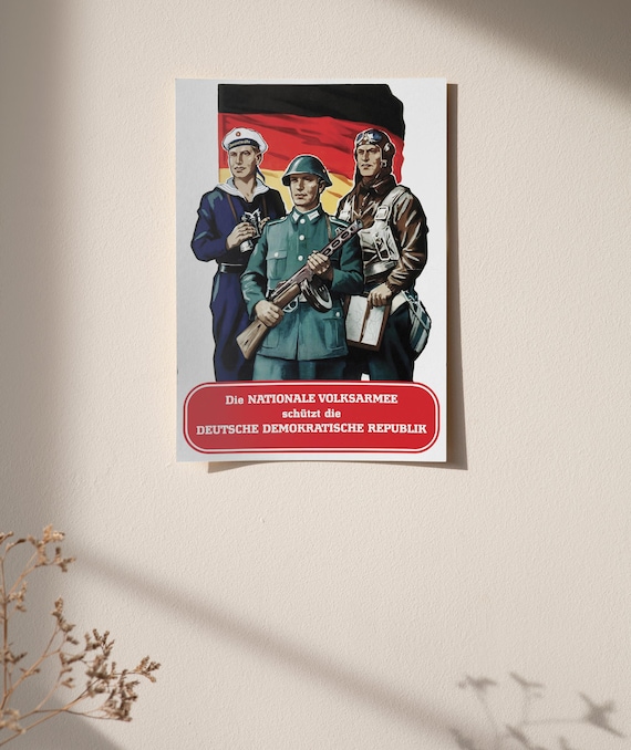 1956年 東ドイツ NVA プロパガンダポスター「国家人民軍はDDRを守る