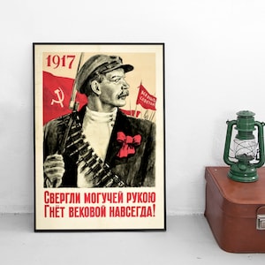 Manifesto di propaganda sovietica "Tutto il potere ai sovietici" da appendere al muro.