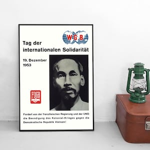 Alemania Oriental: Cartel propagandístico "Día de la solidaridad internacional con Vietnam" (Ho Chi Minh, RDA, DDR). Impresión mural vintage.