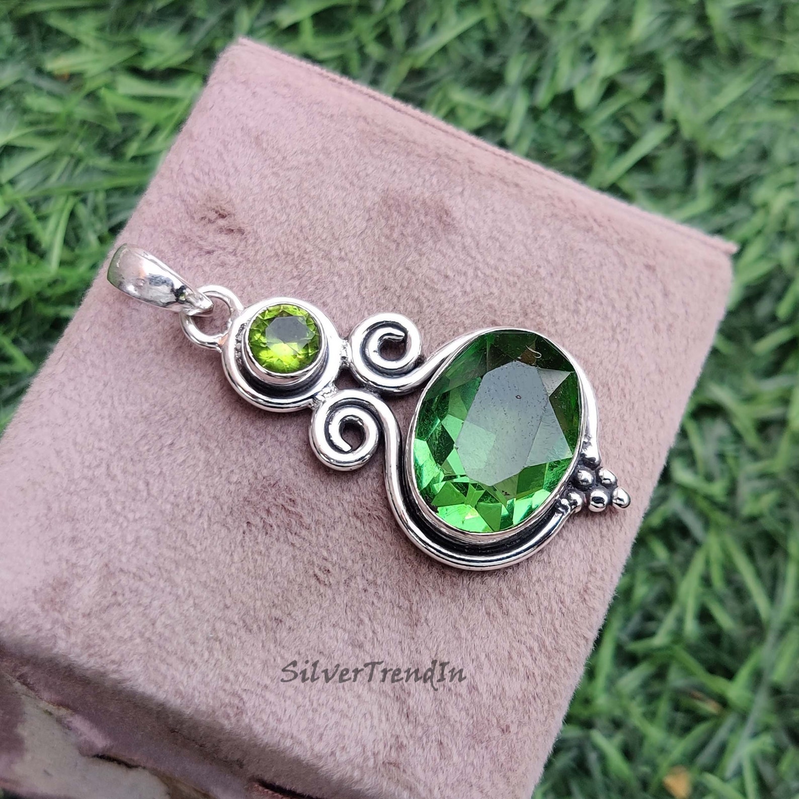 Sterling silver peridot pendant Clearance