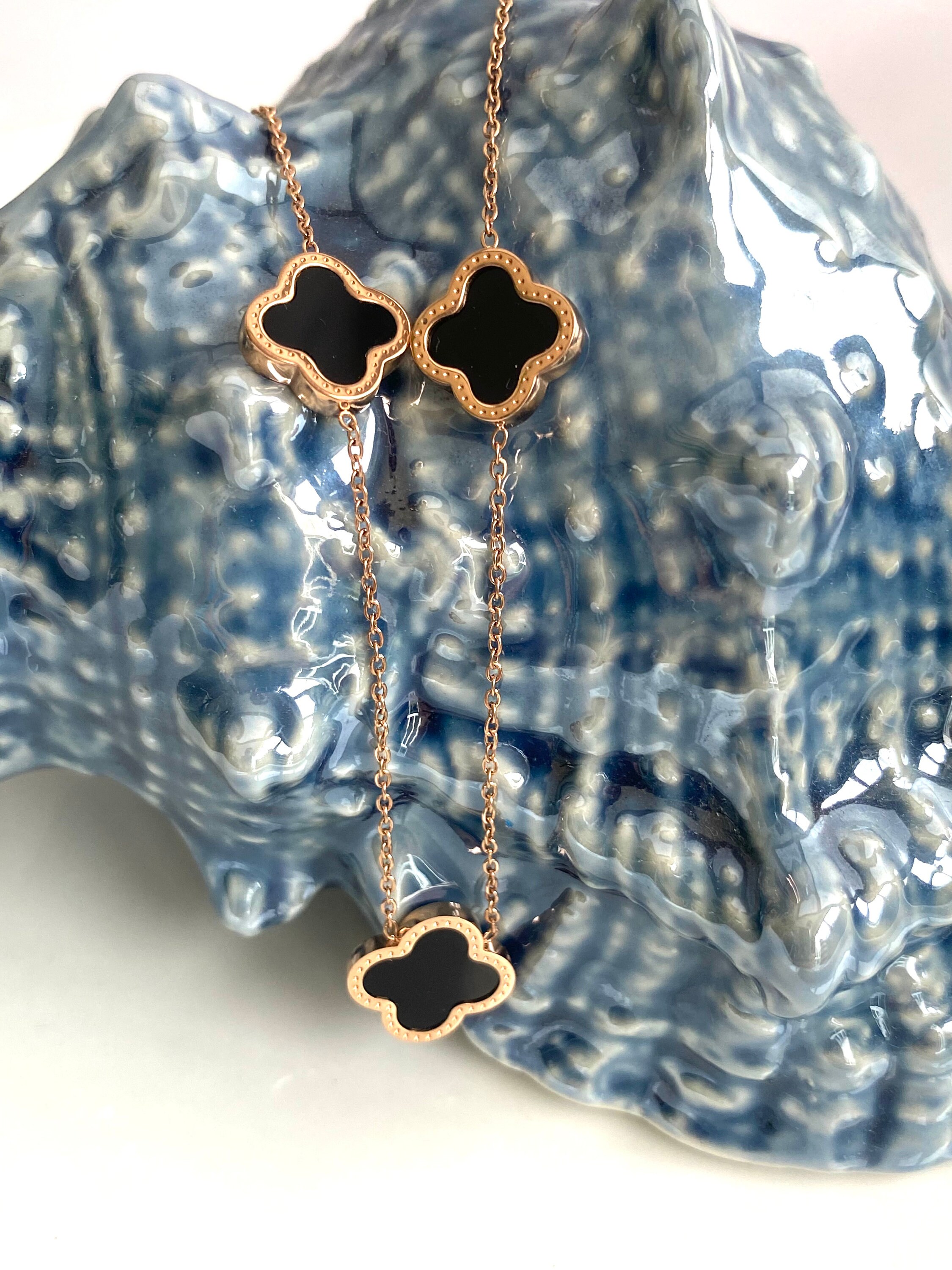 The five leaves name necklace deals