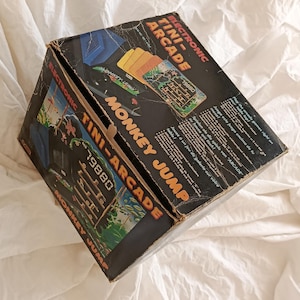 VTECH, &quot;Wild Man Jump&quot;, &quot;Monkey Jump&quot;, Tini Arcade, boxed, tabletop game console, 80s retro collectors item, backlit lcd screen, Cheryco