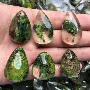 Rare green Ghost Phantom,Quartz Crystal Specimen,Crystal Heal,Crystal Pendant,Energy Crystals,Crystal Chakras,Crystal Necklace 1PC