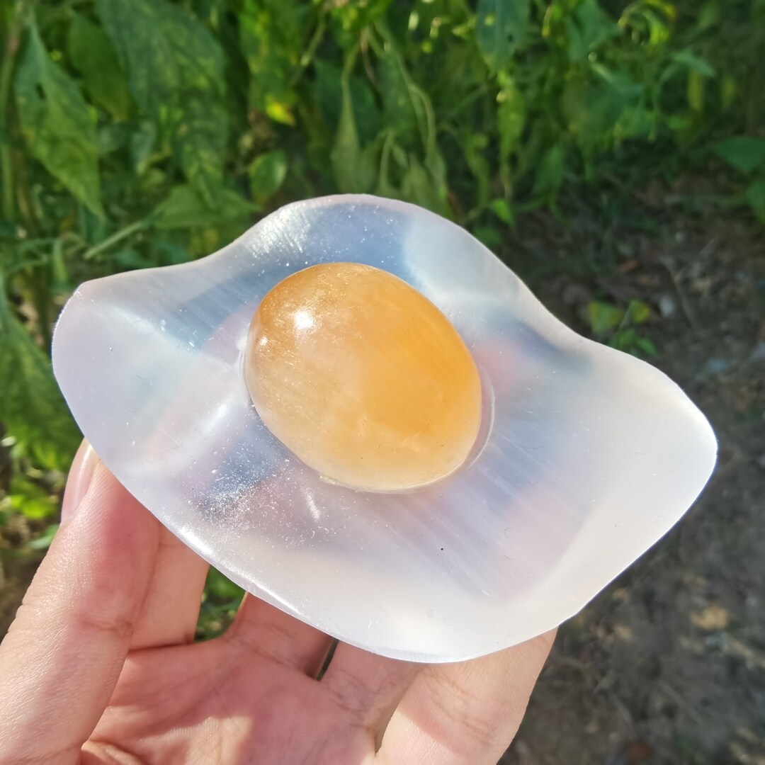 Natural Selenite Pan Fried Egg,crystal Egg,crystal Gift,crystal Carving
