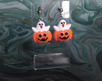 Orecchini a tema Halloween / Scegli il design: fantasma, scopa con gatto, fantasma trasparente, zucca / Accessori spettrali e carini / Gioielli di Halloween - Italia