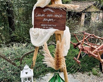 Welcome wedding sign
