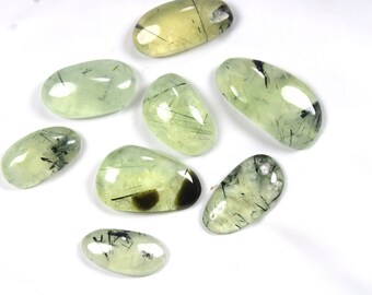 Cabujón de prehnita rutilada: piedra preciosa australiana con corte de rosa de pelo