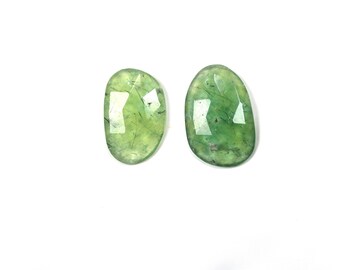 Piedra preciosa de prehnita rutilada: cabujón de corte rosa verde (15,30 x 23,10-16,60 x 24,70 mm)
