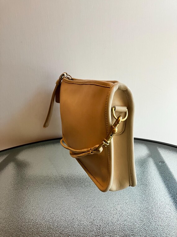 Vintage Coach Basic Bag 9455 Bone Shoulder Bag - image 2