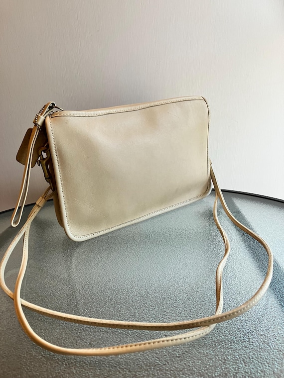 Vintage Coach Basic Bag 9455 Bone Shoulder Bag - image 1
