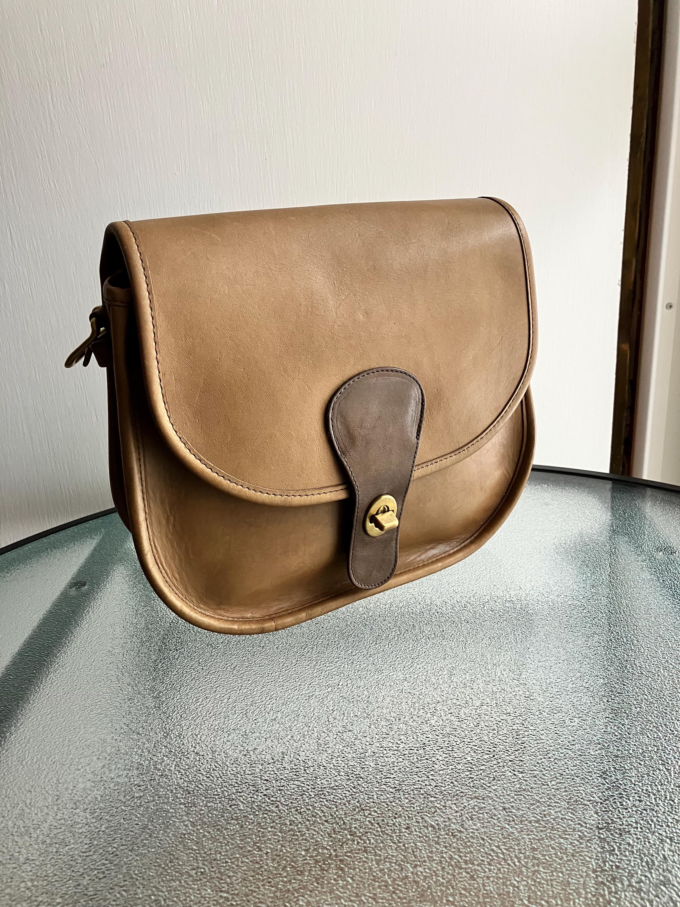 coach ショルダーバック coach ショルダーバック Vintage COACH Saddlery Bag 9535 Black 80s