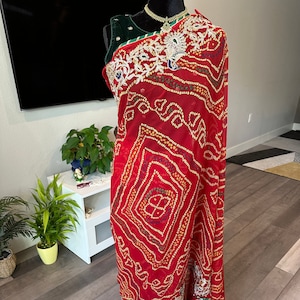 38 size optional fully stitched blouse | Festive bandhani saree with zardosi work | bandhani sarees online | bandhini sarees online usa
