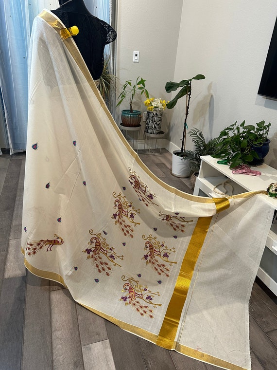 Kerala Kasavu saree with pretty thread work embroidery | Kerala sarees online shopping usa | Kerala cotton sarees | Indian ethnic sarees
