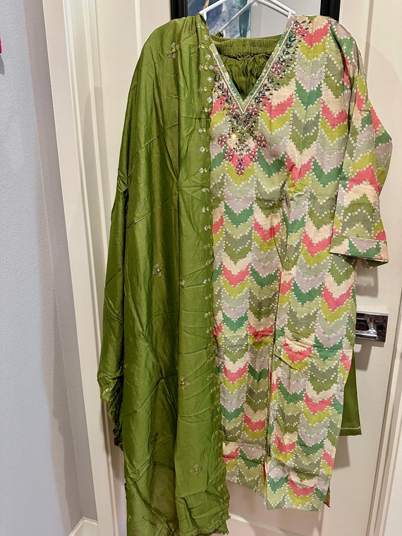 Size 3XL | Muslin salwar suit set with pearl handwork and bandhni chevron prints | party wear indian kurtis online shopping usa | ethnic