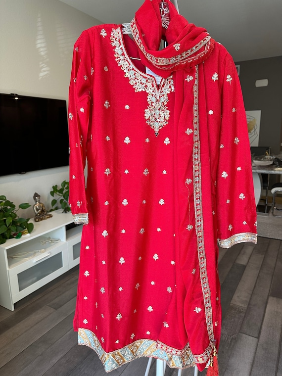 Size M: Exclusive mirror work and zardosi work sharara set | festive sharara suits online shopping usa | wedding shararas | indian ethnic