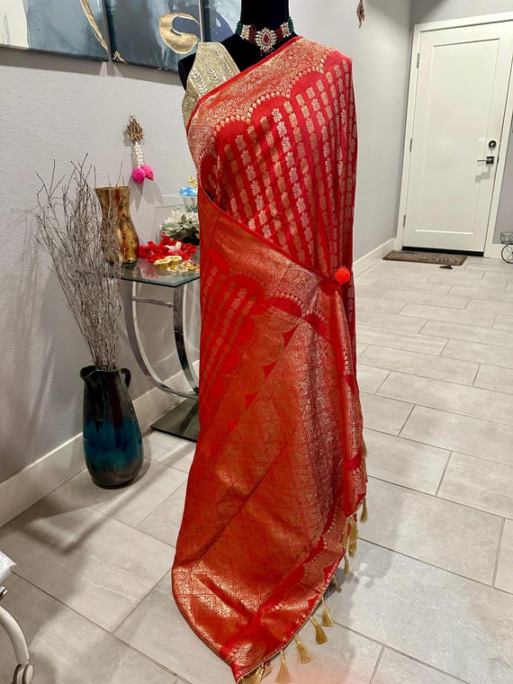 Size 38-44 optional stitched blouse | Grand Banarasi semi silk saree in red | red silk saree | banarasi silk saree online shopping usa