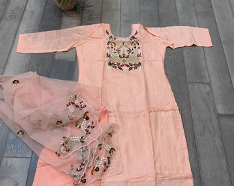 Taille L/XL : ensemble kurti en pure soie Dola avec broderie faite main