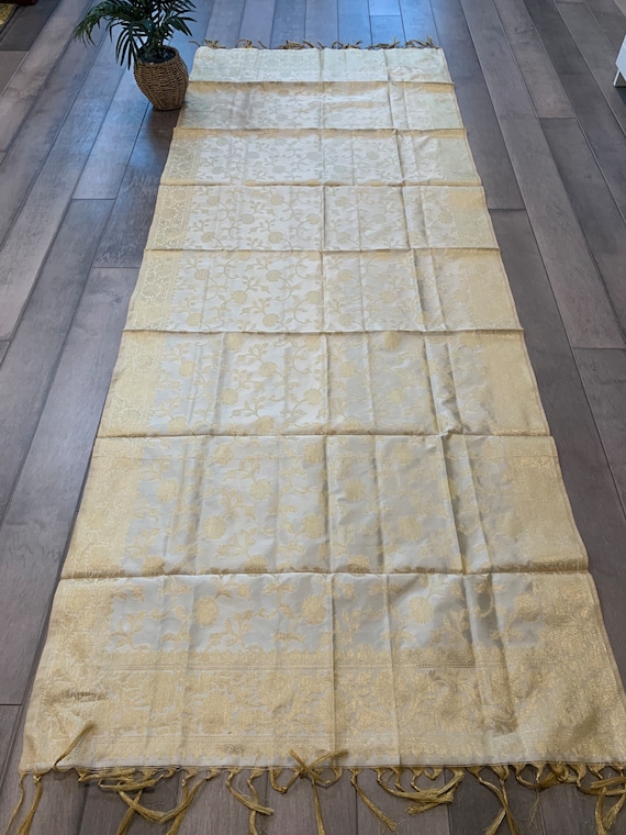 Lovely Banarasi Silk Full Size Dupatta