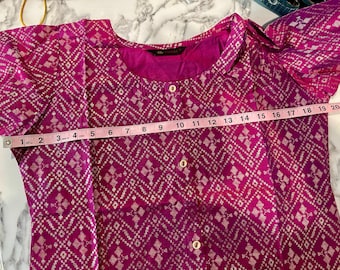 Size M, XL | Silk cotton kurti in Ikkat design | pink kurti online shopping usa | indian dress | indian kurtis usa | ikkat | ethnic wear usa