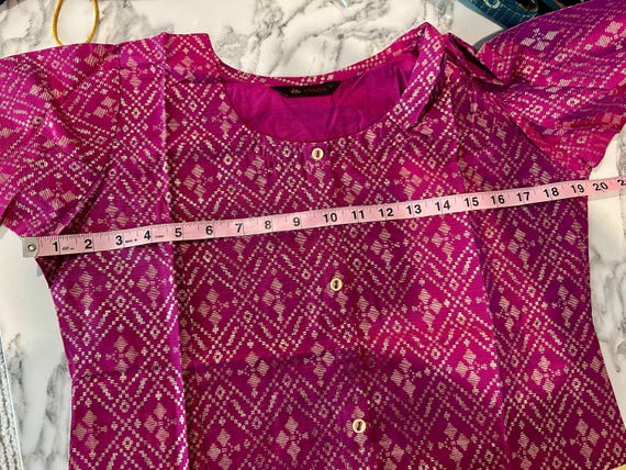 Size M, XL | Silk cotton kurti in Ikkat design | pink kurti online shopping usa | indian dress | indian kurtis usa | ikkat | ethnic wear usa