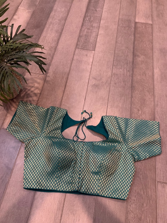 Front Open Silk Blouse with Doris and Brocade Design - Size 42