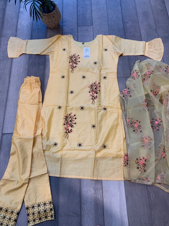 Silk Embroidered Kurti Set with Organza Dupatta - Size XL