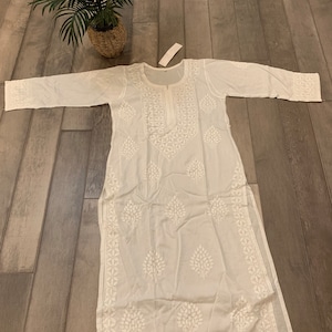SOLD OUT | Handmade Chikankari Kurti in Premium Soft Cotton - Size 40 (L)