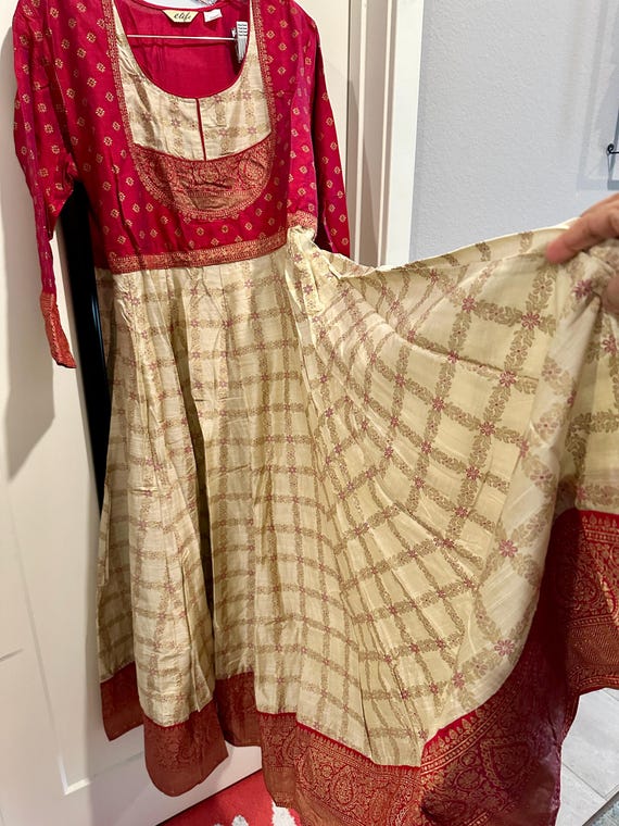 Size XL | Flaired silk cotton anarkali in umbrella cut | anarkali dress online shopping usa | indian gown online | silk cotton gown | dress