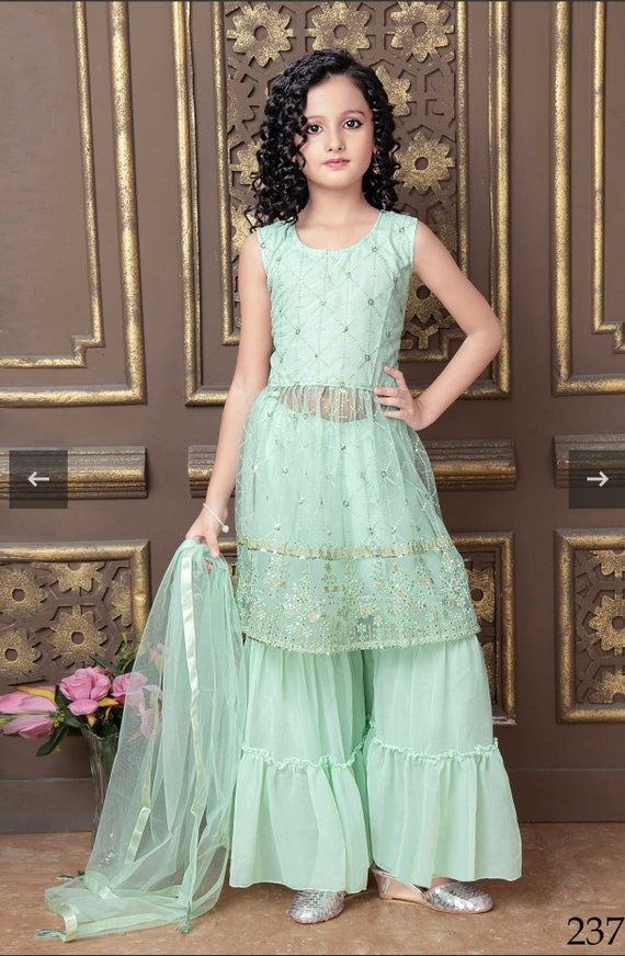 Buy Stylobug Girls Green Cotton Kurti With Payjama (11 Years-12 Years)  Online at Best Prices in India - JioMart.