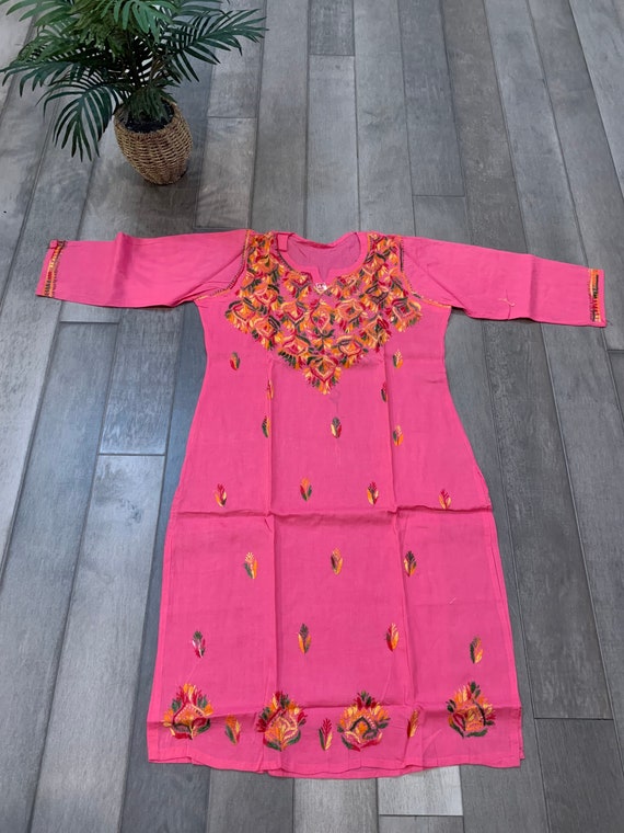Size XXL: Beautiful Chikankari Kurti in Premium Cotton - Size 44 (XXL)