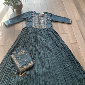 Size L: Exclusive Crepe Silk Gowns with Zardosi Work - Size L | anarkalis online | anarkalis for wedding | anarkali dress