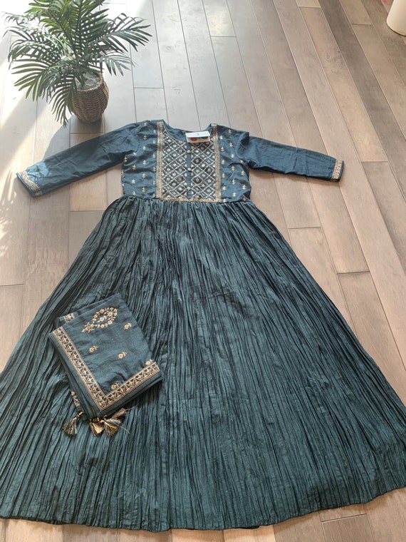Size L: Exclusive Crepe Silk Gowns with Zardosi Work - Size L | anarkalis online | anarkalis for wedding | anarkali dress