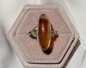 Vintage Clark and Coombs Oval Agate Ring | Size 5.25
