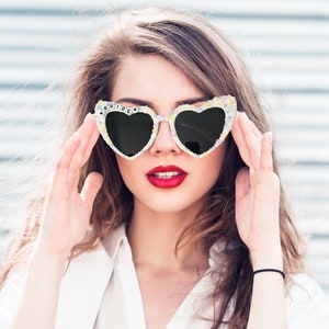 Braut-Sonnenbrille, Braut-Herz-Sonnenbrille, Brautdusche, Bachelorette-Sonnenbrille, zukünftige Frau, Braut-Sonnenbrille, kundengebundenes Brautgeschenk