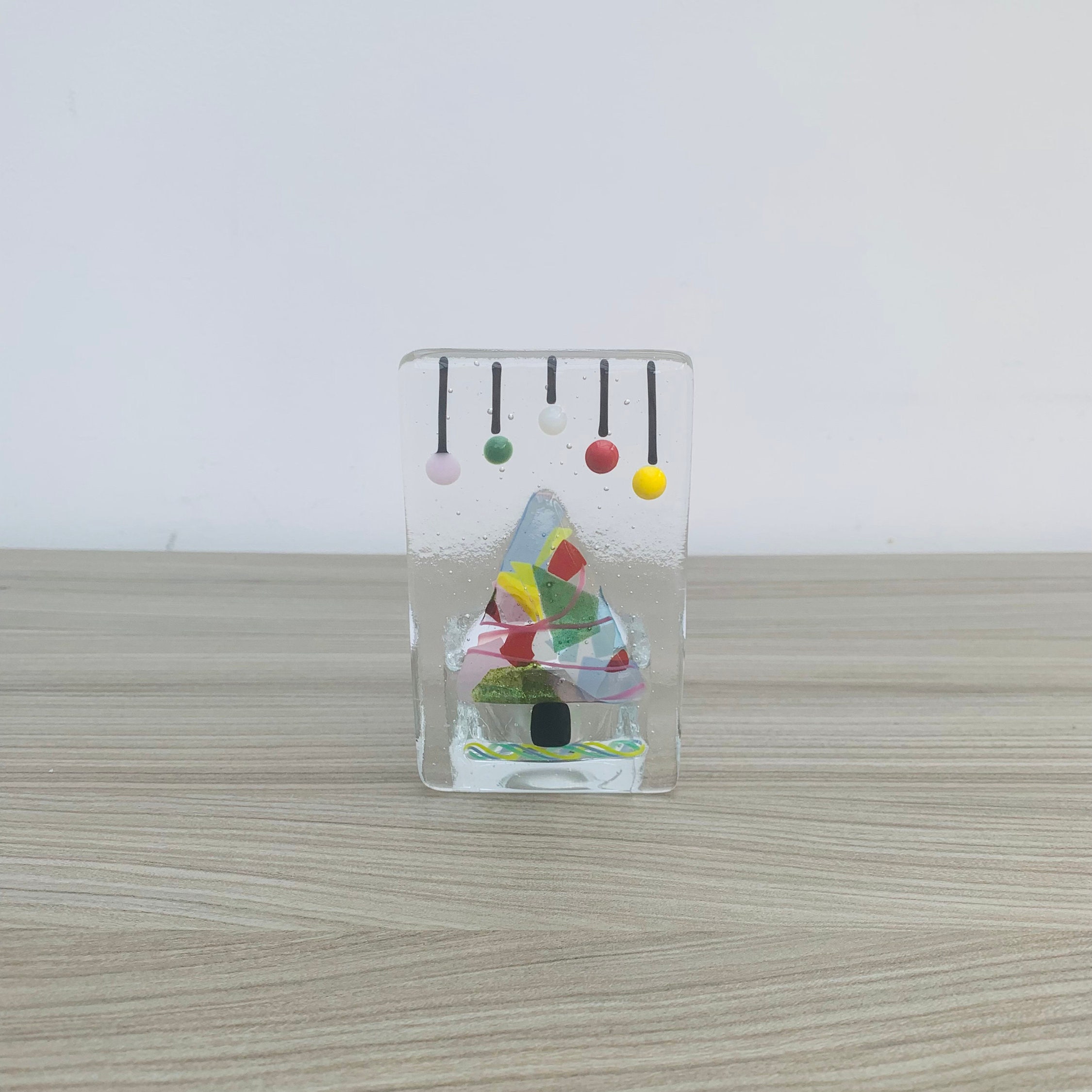 Metal christmas tree tealight holder