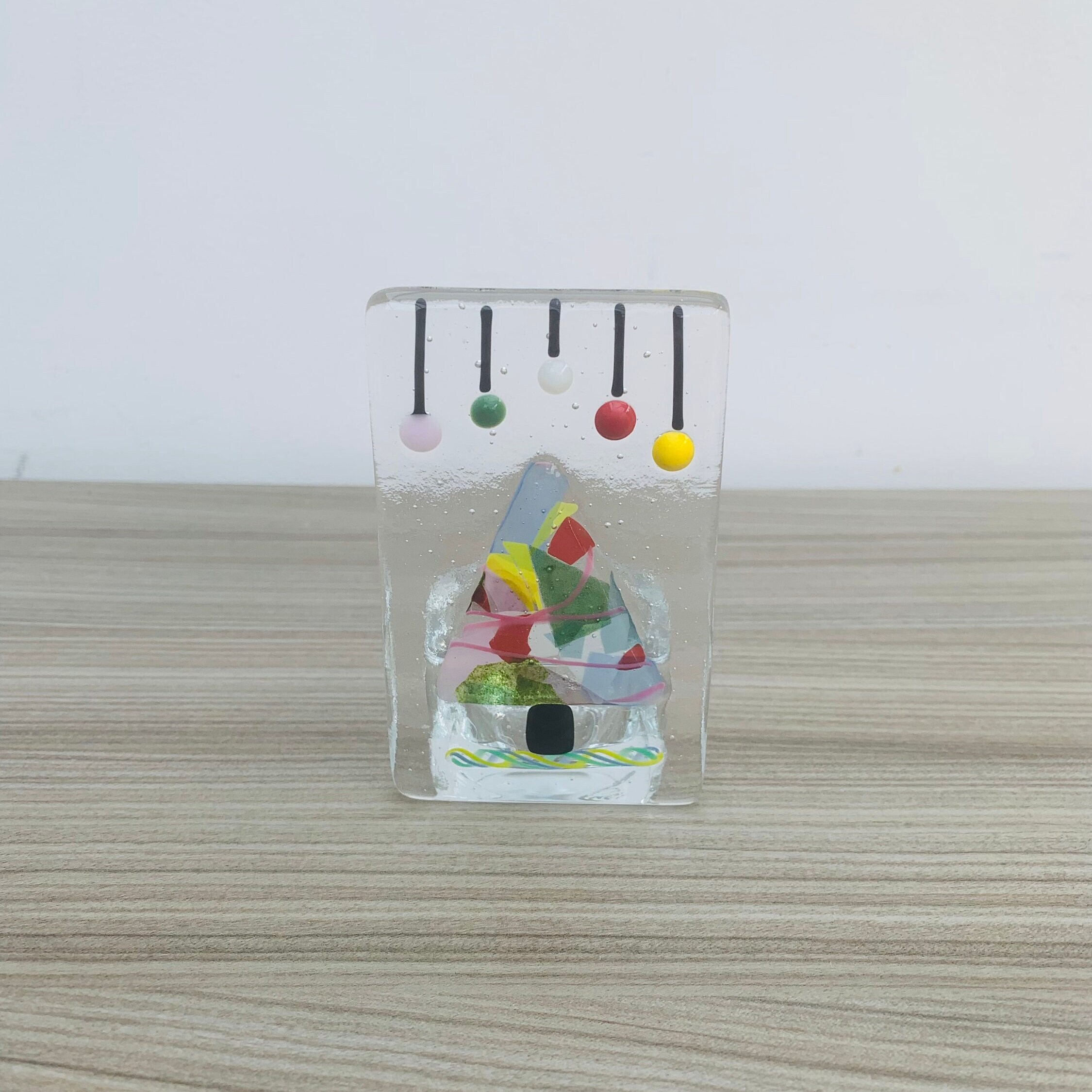 Metal christmas tree tealight holder