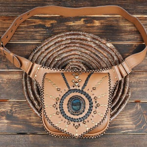 Handmade Leather Waist Bag with Adjustable Belt || Festival Fanny Pack || Leather Hip Bag || Gift for her & Bag for unisex ||