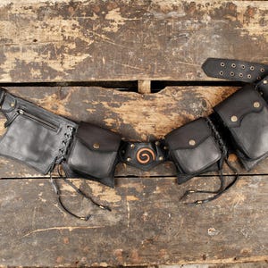 Handmade Leather Waist Belt || Multiple Pockets Access || Bum Bag for Women and Girls || Festival Fancy Pack ||