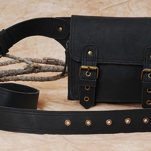 Handgefertigte Leder Gürteltasche: Dein Festival Essential & Reisebegleiter