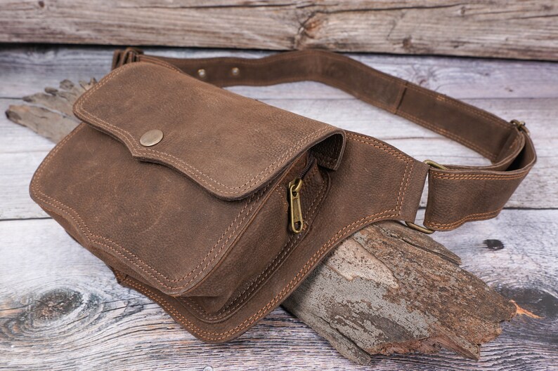 Handmade Leather Utility Waist Bag With Adjustable Belt, Leather Hip Belt bag, Festival Fanny Pack , Gift for her zdjęcie 4