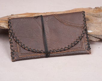 Pochette à tabac en cuir faite main, pochette à tabac personnalisée à rouler à la main, cadeaux spéciaux pour fumeurs en cuir véritable huilé, couleur marron